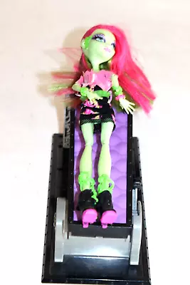 Buy Monster High Doll Venus Mcflytrap With Bed, 27cm-# 30 • 35.96£