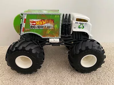 Buy Hot Wheels Monster Truck - 1:24 - Will Trash It All • 10£