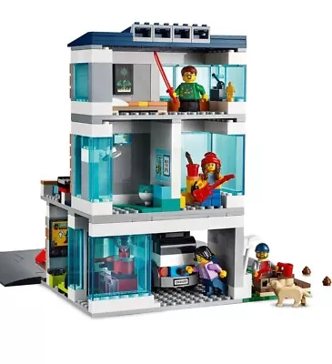 Buy LEGO City - Family House (60291) - New & Sealed • 40£