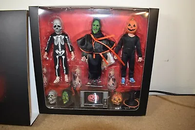 Buy GENUINE Neca HALLOWEEN III SEASON OF THE WITCH Set Of 3 Clothed Action Figures  • 80£