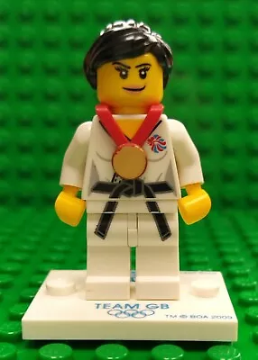 Buy LEGO Olympic Team GB London 2012 - Judo Fighter Minifigure • 7£