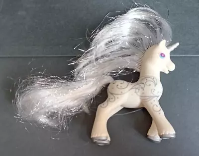 Buy Hasbro My Little Pony - 1997 G2 Princess Silver Swirl Unicorn • 20£