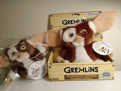 Buy NECA Gremlins Gizmo Dancing & Singing  Plulsh Doll + Small Gizmo  Brand New • 64.95£