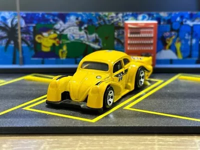 Buy 1/64 Hot Wheels Volkswagen Käfer Beetle Racer Mooneyes Yellow • 2.49£