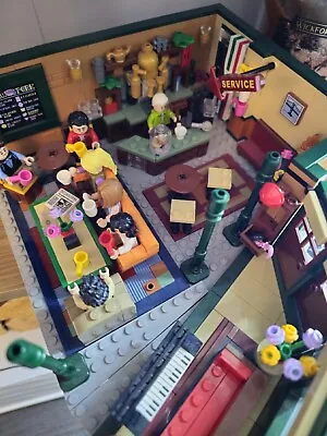 Buy Lego Friends Tv Series Central Perk Coffee House  Retired Set • 50£