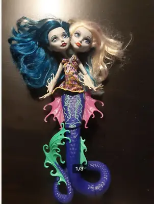 Buy Monster High Large Scarrier Reef Peri And Pearl Serpentine • 11.16£