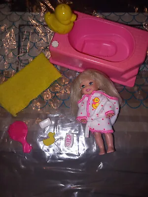 Buy Barbie Kelly Bathing Fun Doll With 1995 Accessories • 25.63£