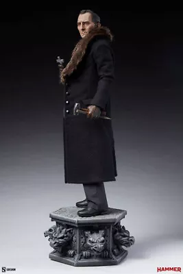 Buy Sideshow | Dracula: Peter Cushing Van Helsing Premium Size Figure 1/4 Statue • 625.23£