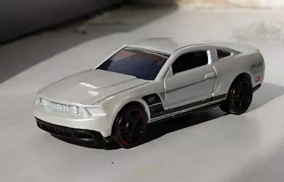 Buy 1/64 Hot Wheels 2010 Ford Mustang GT White Loose Mustang 50th 5-Pack Exclusive • 1.99£