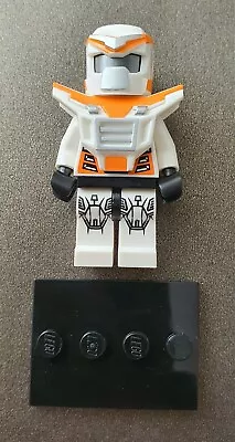 Buy LEGO Minifigures Series 9 - Battle Mech • 3£