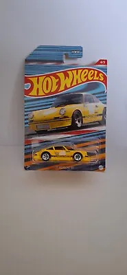 Buy Hot Wheels ‘71 Porsche 911 - 4/5 HFW32 • 4.99£