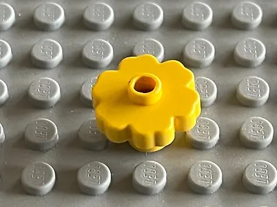 Buy LEGO Yellow Plant Flower 2 X 2 Rounded 4728 / Set 6285 10040 3674 3676 3682 3675 • 2.04£