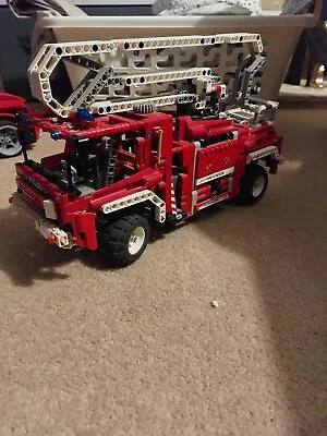 Buy LEGO TECHNIC: Fire Truck (8289) • 40£