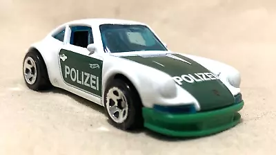 Buy Hot Wheels '71 Porsche 911 #122/250 - 2019 H W 2019 Rescue Series 3/10 White • 2£