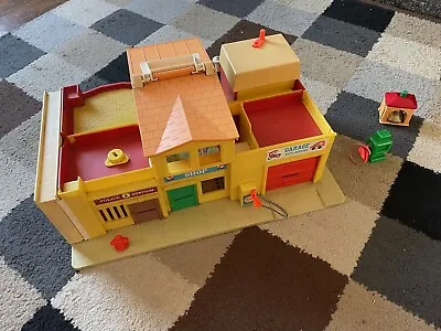 Buy FISHER PRICE Vintage PLAY FAMILY VILLAGE 1973 Rare Toy No:977 Little People • 42£