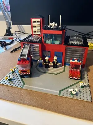 Buy Lego Firehouse Classic Town Set 6385 - Vintage / Retro (1985) • 35£