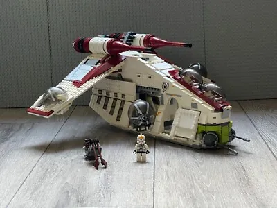 Buy LEGO Star Wars: Republic Gunship (75021) 1 Minifigure • 210£