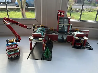 Buy Lego City Fire Station 7945 With 4 Figures • 39.99£