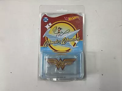 Buy 1:64 Hotwheels Collectors.com Wonder Woman Invisible Jet 2017 Collectors Edition • 12£