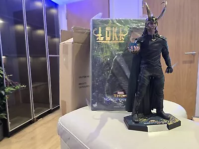 Buy Hot Toys Loki - Ragnarok 1/6 Figure (Fully Boxed With All Accessories) • 159.99£