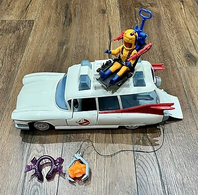 Buy The Real Ghostbusters ECTO-1 Vehicle With Figurine & Ghosts 1984 - Rare Item! • 164.99£