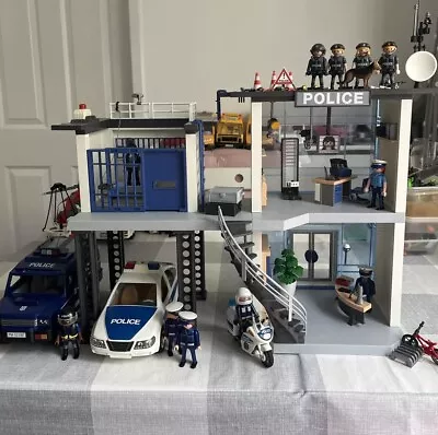 Buy Playmobil Police Station HQ With Van, Motorbikes + Figures + Extras - 5182 • 60£