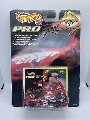 Buy Hot Wheels Pro Racing - Ford Thunderbird Stocker NASCAR #8 Stricklin 1996 - 1:64 • 12.50£