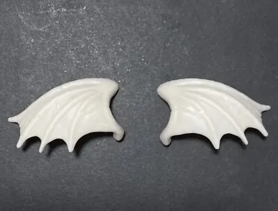 Buy MONSTER HIGH Rochelle Goyle Pair Of WINGS Spare Accessories BEIGE GRAY • 15.99£