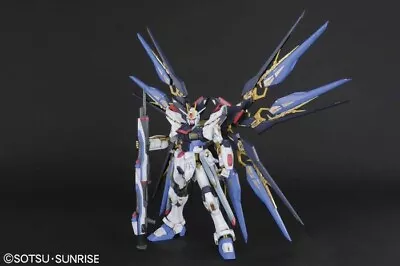 Buy Bandai Perfect Grade PG 1/60 Mobile Suit Gundam ZGMF-X20A Strike Freedom Gundam • 211.09£