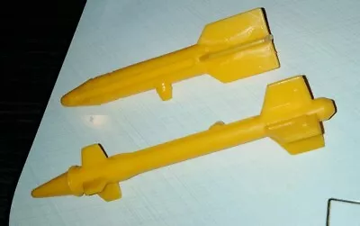 Buy 1988 Kenner ROBOCOP ROBOCOPTER YELLOW MISSILE X 2 Size Weapon Part Accessory  • 5.30£