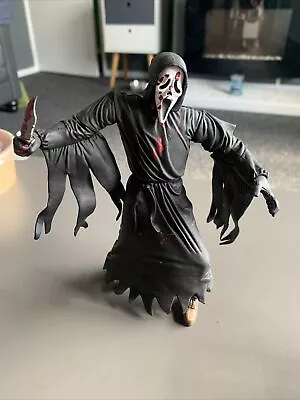 Buy Neca Scream Figure Bloodied  • 6.50£
