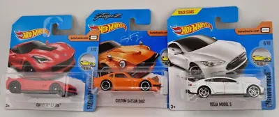 Buy Hot Wheels Factory Fresh Short Card Bundle 2017 - Corvette, Datsun, Tesla • 12£