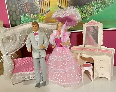 Buy Barbie And Ken Dream Glow Taiwan + Mirror + Dream Glow Mattel Bed • 316.08£