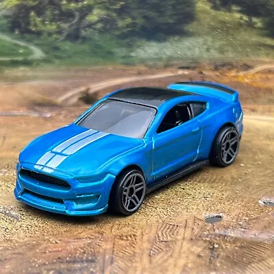 Buy Hot Wheels Ford Shelby GT350R Blue 2022 Used Loose 1:64 Diecast Car • 3.50£