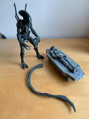 Buy Alien Vs Predator Battle Alien McFarlane Toys Figure • 18£