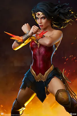 Buy DC COMICS Premium Statue Format Wonder Woman: Saving The Day SIDESHOW Pre-Order • 649.37£