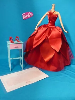 Buy BARBIE Noel Holiday 2022, RED RED RED DRESS With Shoes. • 17.15£