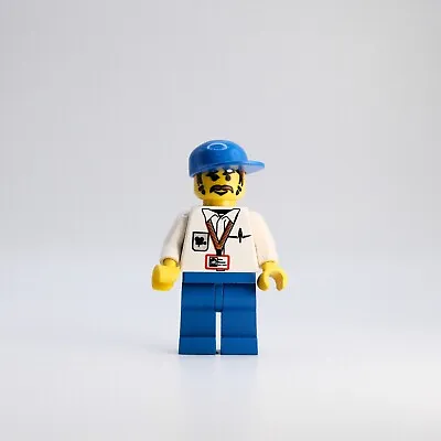 Buy LEGO Minifigure - Vintage - Studios Camera Man - Stu001 - 4049 1411 1352 1370 • 5.49£
