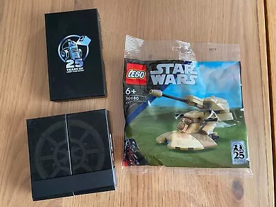 Buy LEGO Star Wars R2-D2 Keyring, 5008818 Yavin Coin & 30680 AAT Polybag May 4th GWP • 25.99£
