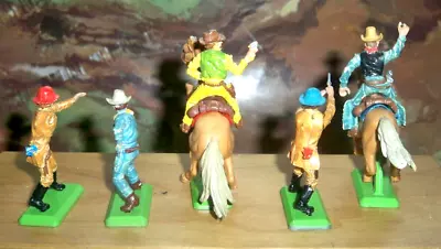 Buy Britains Deetail Cowboys Mounted On Horses & Cowboys On Foot • 11.75£