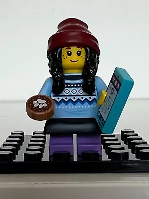 Buy LEGO Christmas Child Helper Girl Minifigure Brown Santa Hat Xmas Christmas 60381 • 3.95£