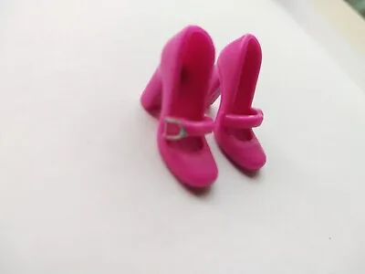 Buy Barbie Model Muse Shoes • 10.81£