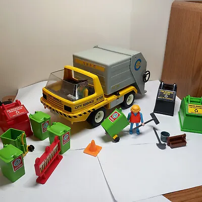 Buy Playmobil Fun PlaySet 3780 Vintage Dustbin Lorry With Bins Figures & Accessories • 59.99£