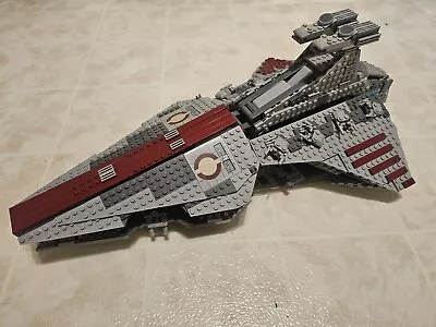 Buy LEGO Star Wars: Venator-Class Republic Attack Cruiser (8039) • 160.64£