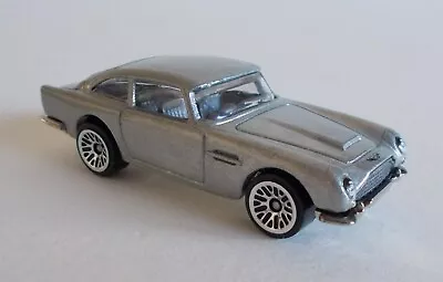 Buy Hot Wheels Aston Martin 1963 DB5 - Silver - Loose - VGC • 2£