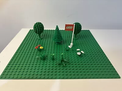 Buy LEGO 32x32 GREEN BASE PLATE 3811 With Trees, Flowers And Lego Flag • 6.50£