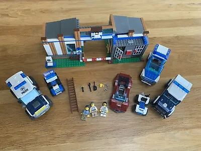 Buy Lego Police Station And Vehicles Bundle  • 38£