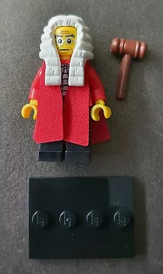 Buy LEGO Minifigures Series 9 - Judge • 3£