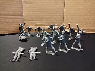 Buy Vintage 1963 Marx Army WWII Gray German Soldiers - Lot Of 15 • 20.79£
