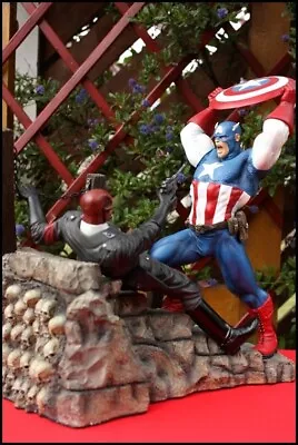 Buy Sideshow Exclusive Captain America V Red Skull Diorama #58/450 • 400£